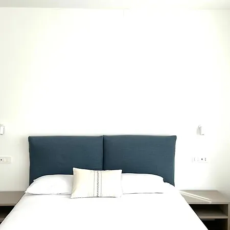 Mamas Guest house *